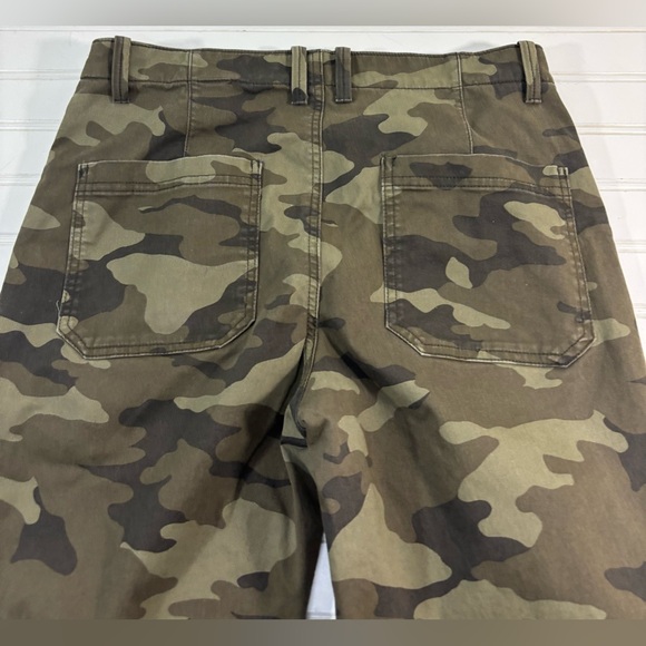 Banana Republic Slim Utility Pant Jogger Camo Womens Size 6 Zipper Ankles Casual - Picture 16 of 16